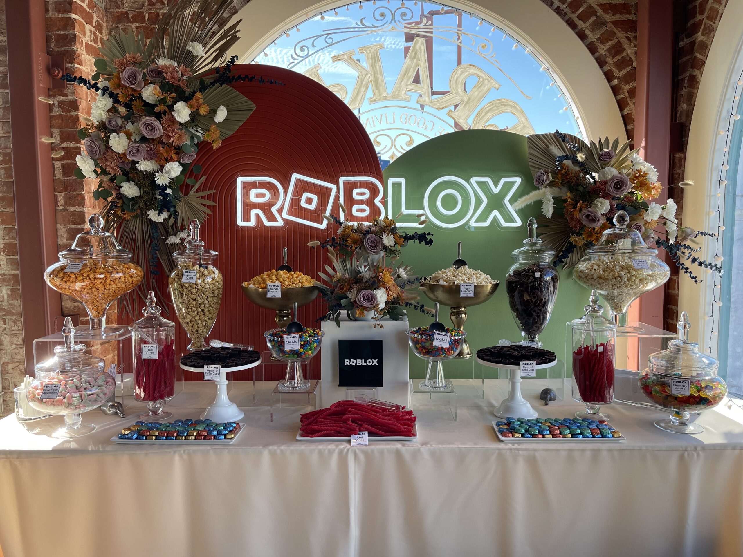 SF Candy Bar roblox with backdrop